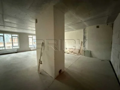 Sale of a 2-room apartment of 81.8m2 in the residential complex Bulvar Fontaniv, st.