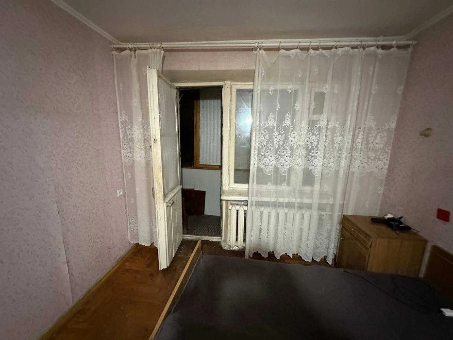 Продам 3 ком.кв,3/5, ул.Европейская, район 8 гимназии.