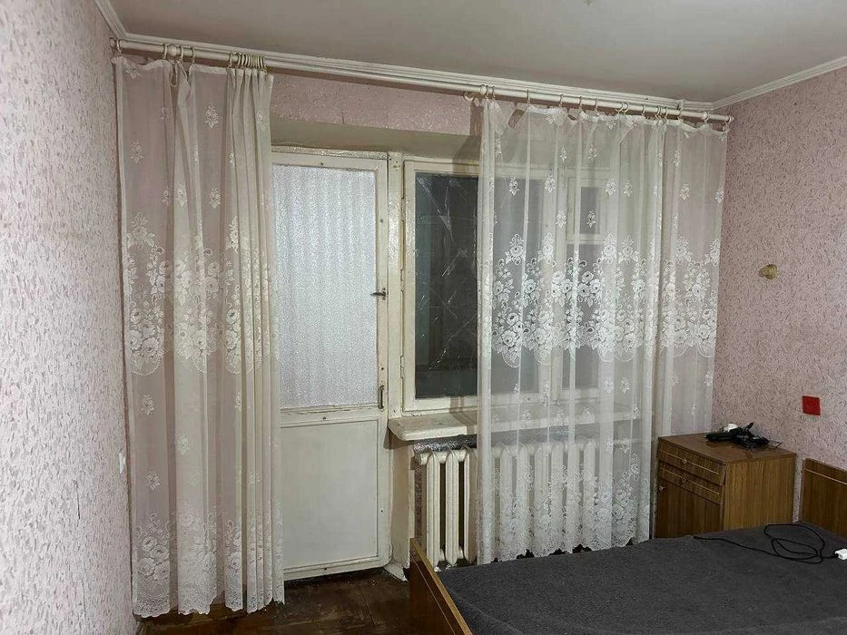 Продам 3 ком.кв,3/5, ул.Европейская, район 8 гимназии.