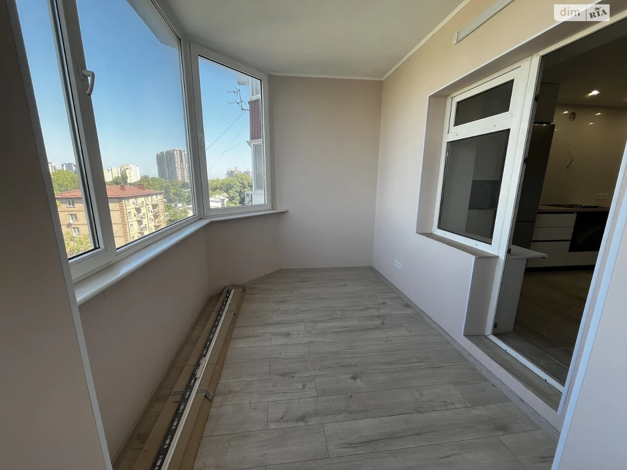 Продажа квартир Приморский.