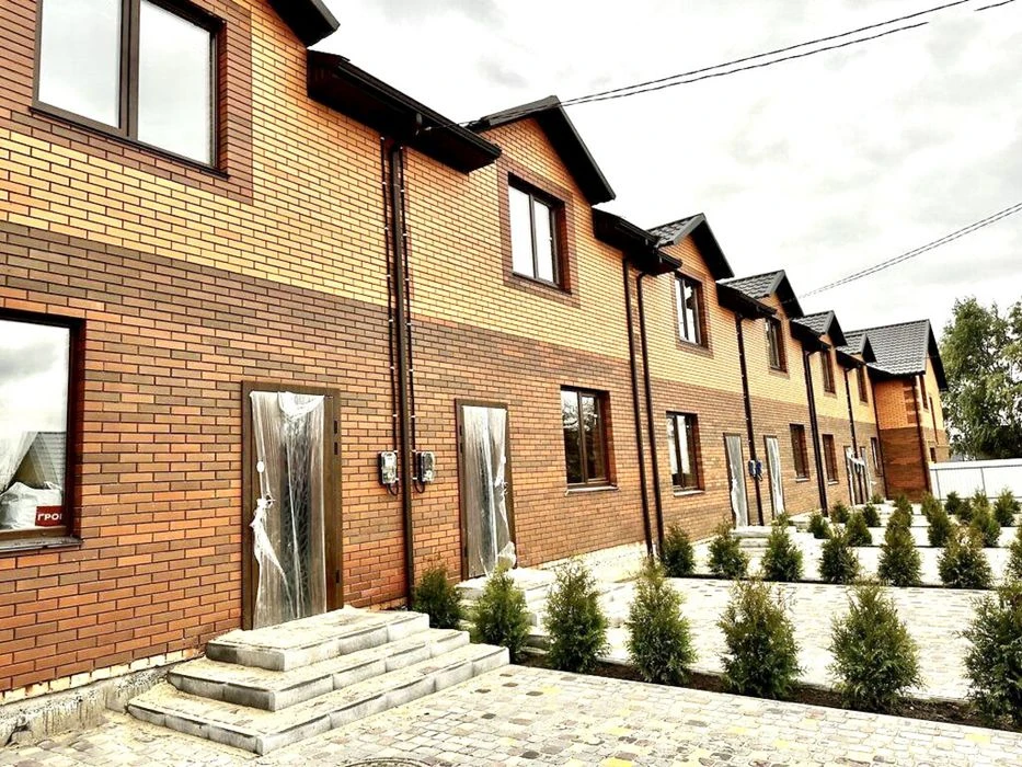 Townhouse / Duplex Baske highway Yuzvinska
