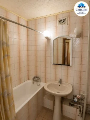 For sale 2-room apartment in Pavlovo Pole | 3/9, 47m2, gas | Cosmetics