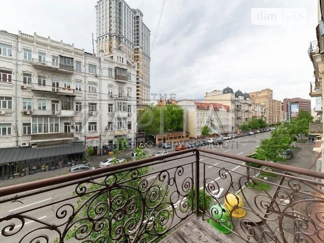 Продаж 5к квартири 225 кв. м на вул. Саксаганського 28 • ID