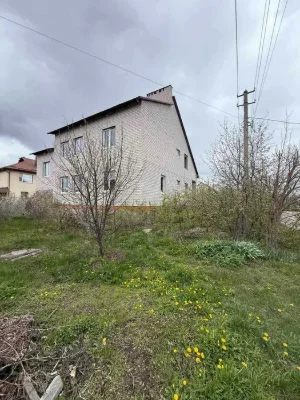 Будинок у Ближніх Яківцях біля Дендропарку | 3 рівні | 9 сот