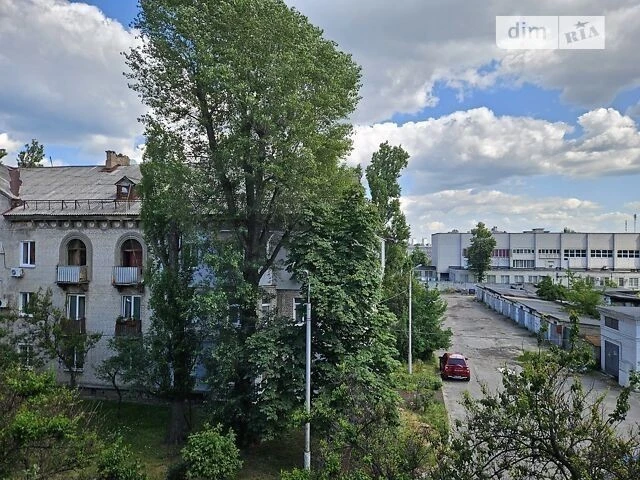 Продаж 2к квартири 57.6 кв. м на просп. Леоніда Каденюка 8 •