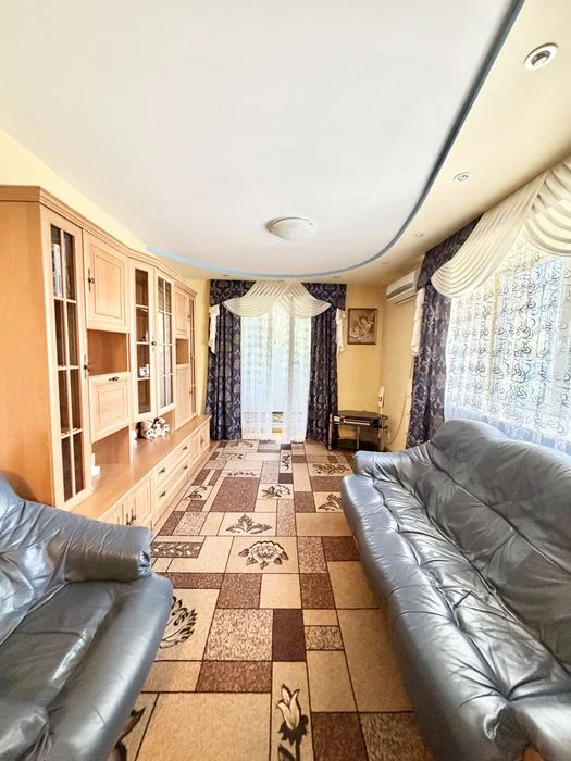 Продажа 3-комн кв Правый берег 1/9