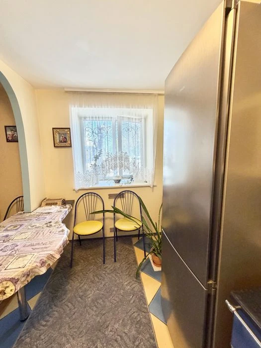 Продажа 3-комн кв Правый берег 1/9