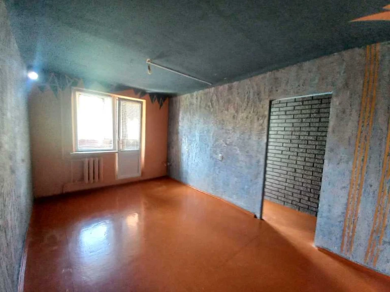 Apartment. Kharkiv, Nauky Ave. (Lenina)