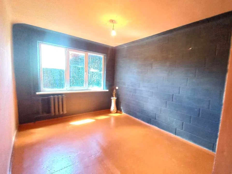 Apartment. Kharkiv, Nauky Ave. (Lenina)