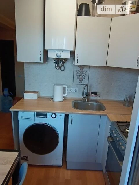 Sale of 1-room apartment 32.5 sq. m. on Mykola Ushakova Street 8 • ID