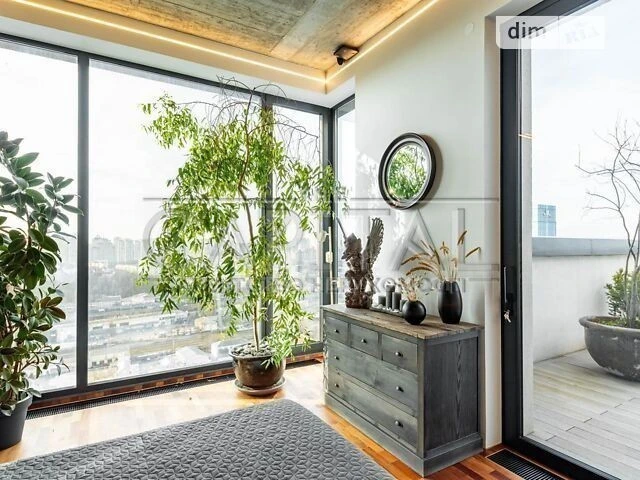 For sale 2-room apartment 97 sq. m. on Pankivska Street 20/82 • ID 3