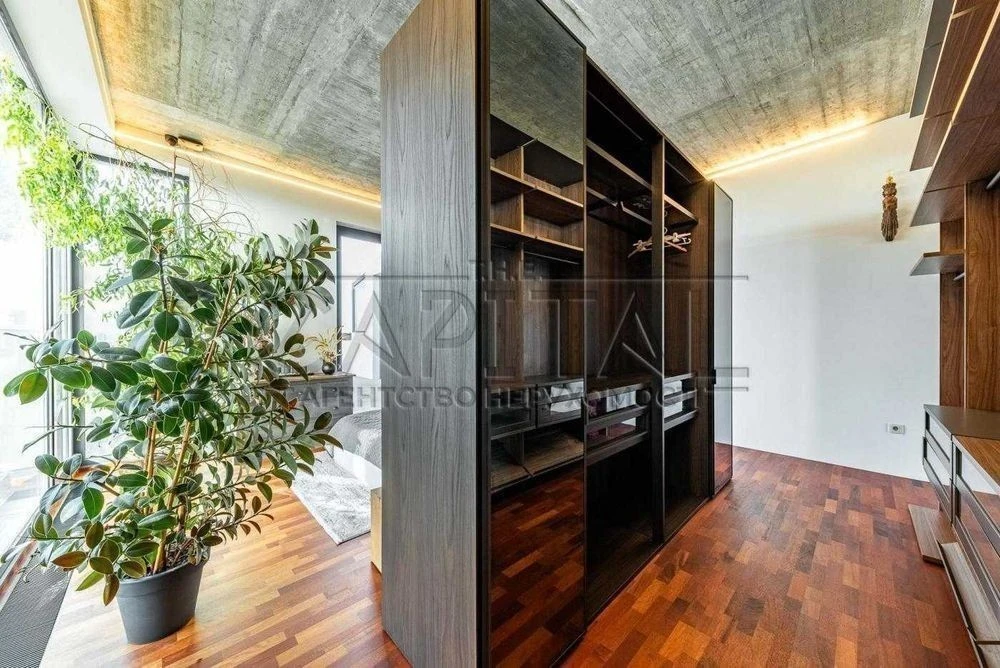 For sale 2-room apartment 97 sq. m. on Pankivska Street 20/82 • ID 3