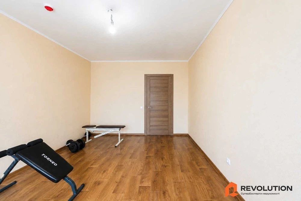 No commission. 3-room apartment for sale 93.29m2, Navigator 2 residential complex, st.