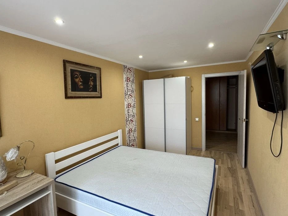 I will sell a 2-room apartment in Kyiv