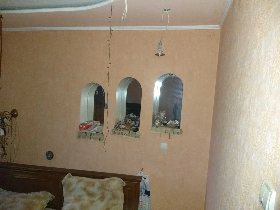 2 этажный дом с большим гаражом 15 соток район автовокзала