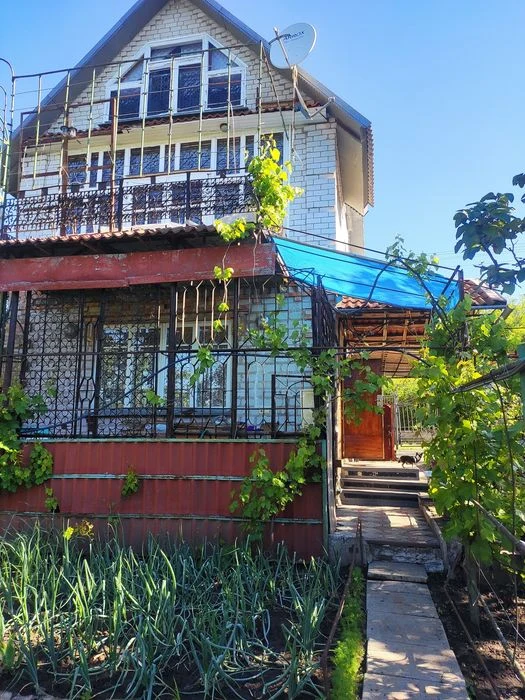 For sale 3-storey cottage Vilnokuryanivske