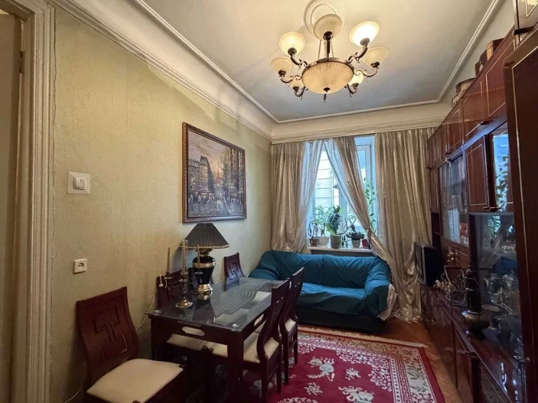 Продажа 2-комнатной квартиры на Греческой. Прочная сталинка в это