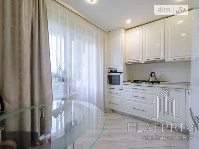 Sale of 2-room apartment 51 sq. m on 7B Volodymyr Ivasyuk Ave.