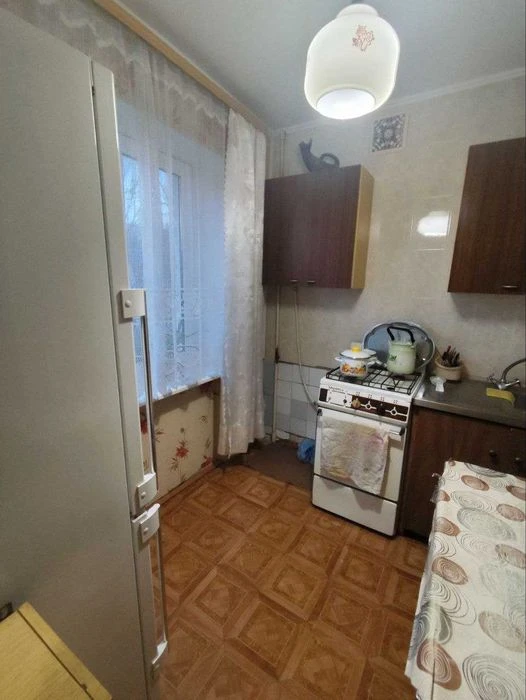 2-room apartment for sale on the right