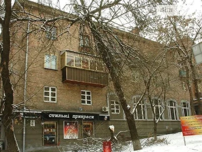 Sale of 3-room apartment 83 sq. m on Solomyanska Street 7/7 • ID 34