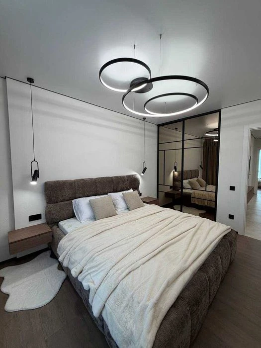 I am selling a designer 2-room apartment in the center!