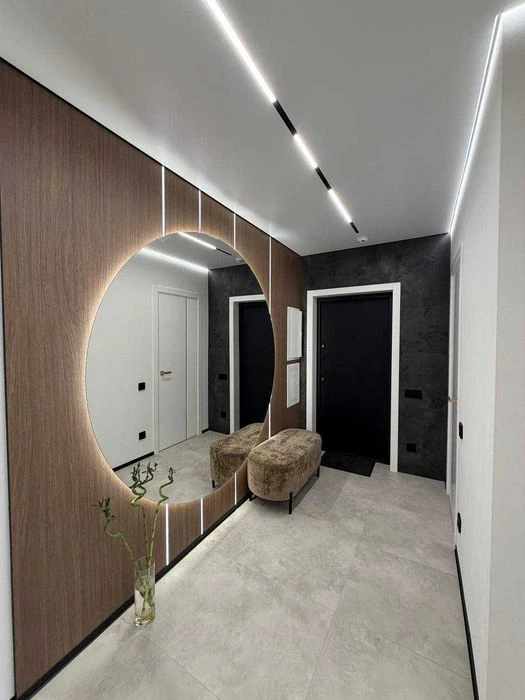 I am selling a designer 2-room apartment in the center!
