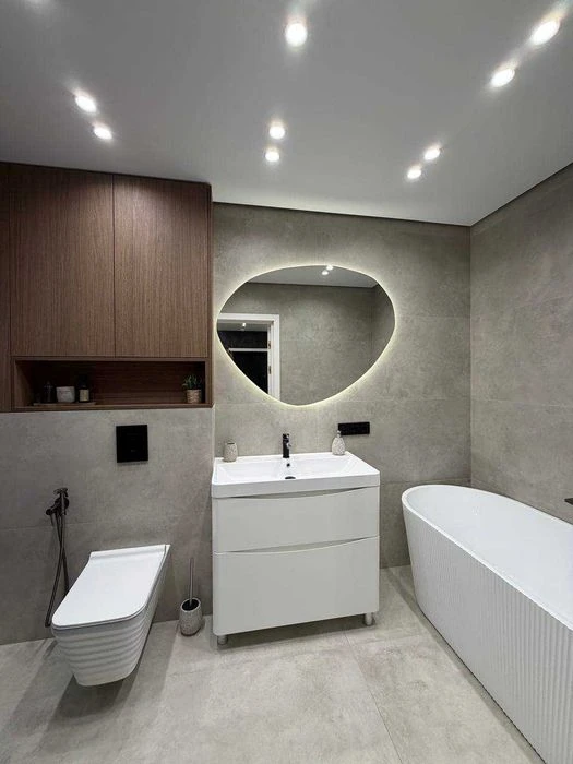 I am selling a designer 2-room apartment in the center!