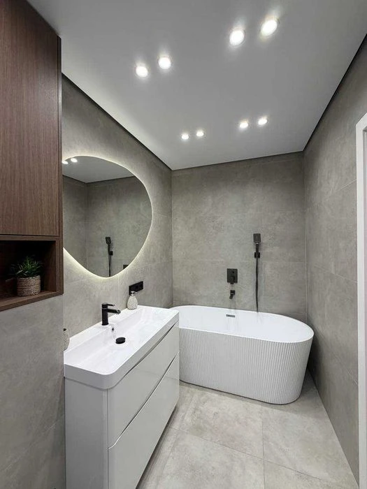 I am selling a designer 2-room apartment in the center!