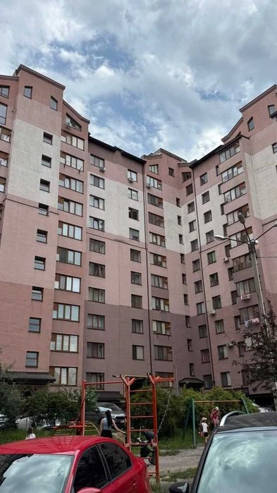 СРОЧНАЯ ПРОДАЖА сданной 2-комнатной квартиры в центре Ивано