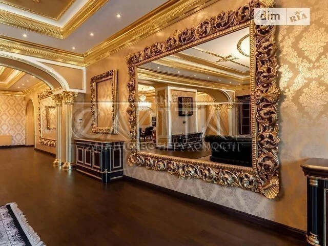 Sale of 3-room apartment 350 sq. m on Lomakivska St. 56/2 • ID 3