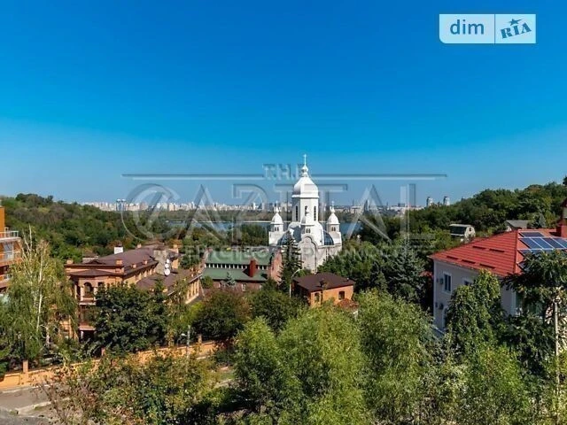 Sale of 3-room apartment 350 sq. m on Lomakivska St. 56/2 • ID 3