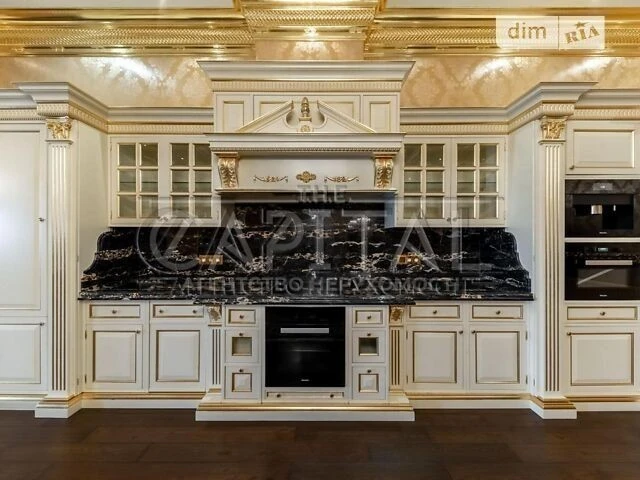 Sale of 3-room apartment 350 sq. m on Lomakivska St. 56/2 • ID 3