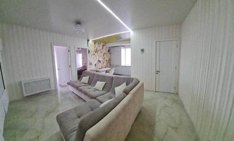 I will sell a stylish 4-room apartment in Ulduz Rabochaya residential complex