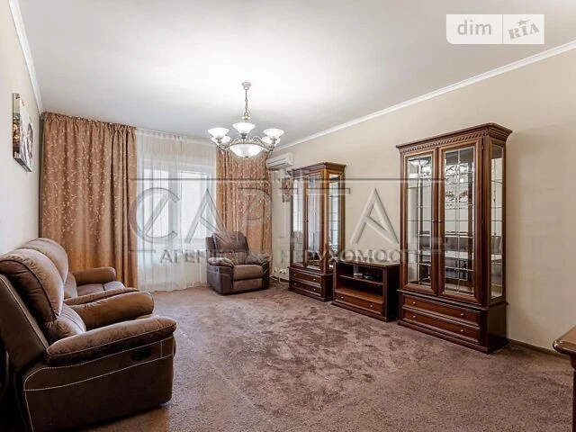 Sale of 4-room apartment 116 sq. m on Andriy Verkhoglyada St. 4 • I