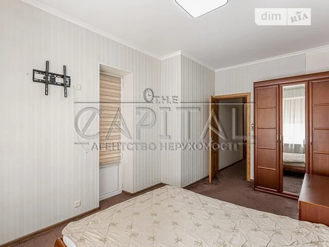 Sale of 4-room apartment 116 sq. m on Andriy Verkhoglyada St. 4 • I