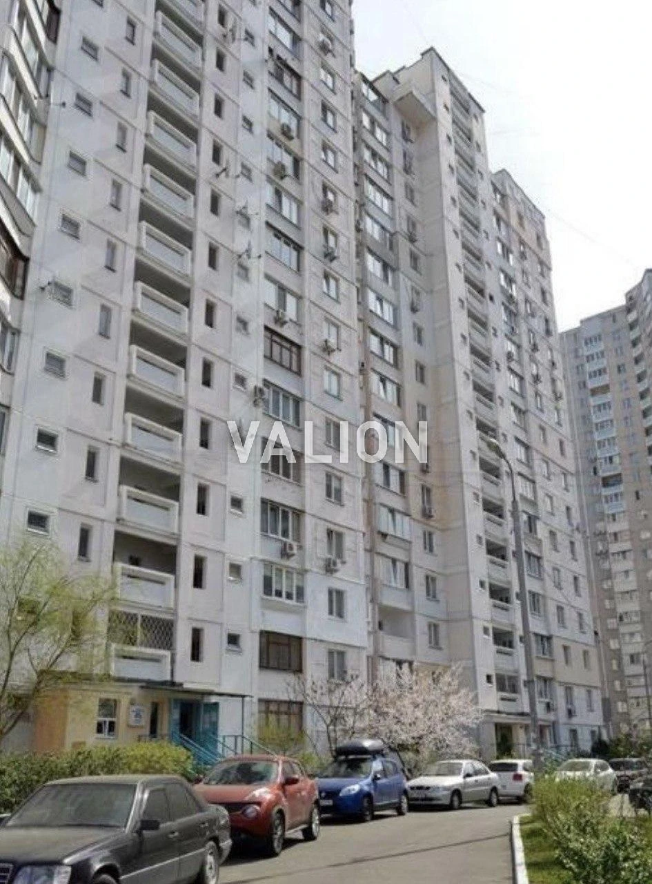 For sale 3 rooms Myloslavska 47 A. Troeshchyna street