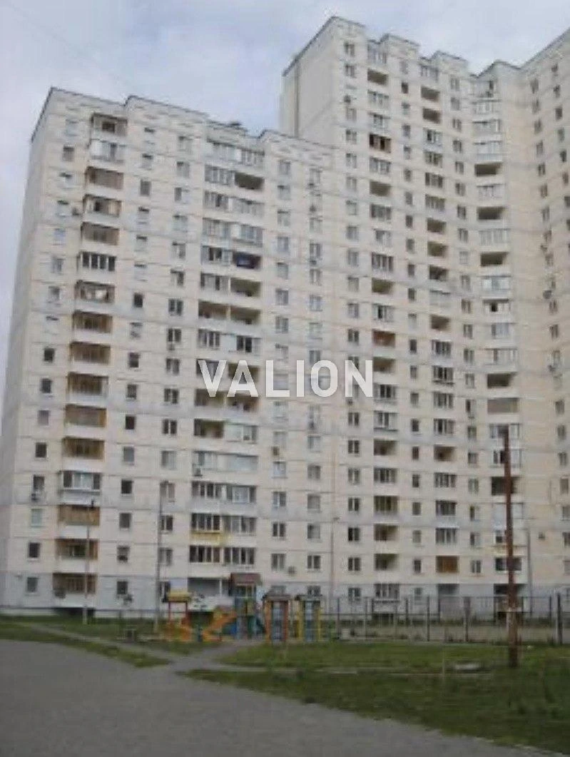 For sale 3 rooms Myloslavska 47 A. Troeshchyna street