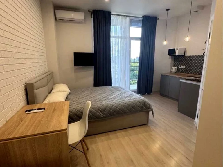 Apartment. Odesa, Geranieva St.