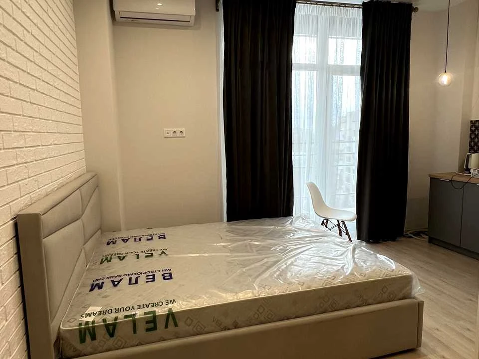 Apartment. Odesa, Geranieva St.