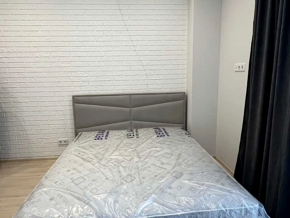 Apartment. Odesa, Geranieva St.