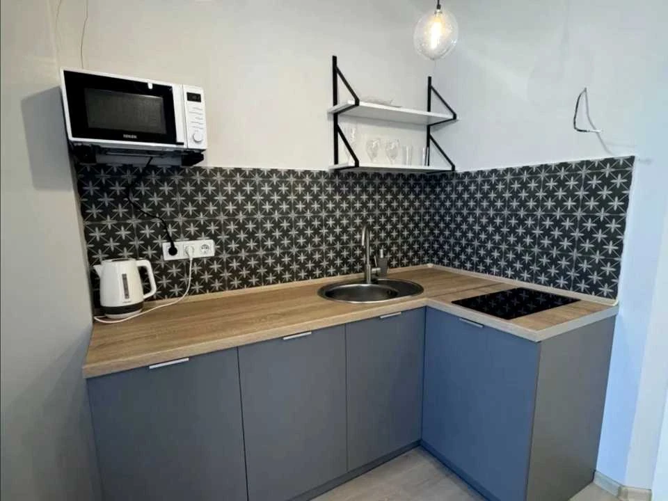 Apartment. Odesa, Geranieva St.