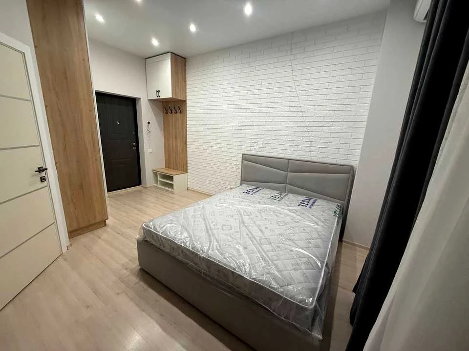 Apartment. Odesa, Geranieva St.
