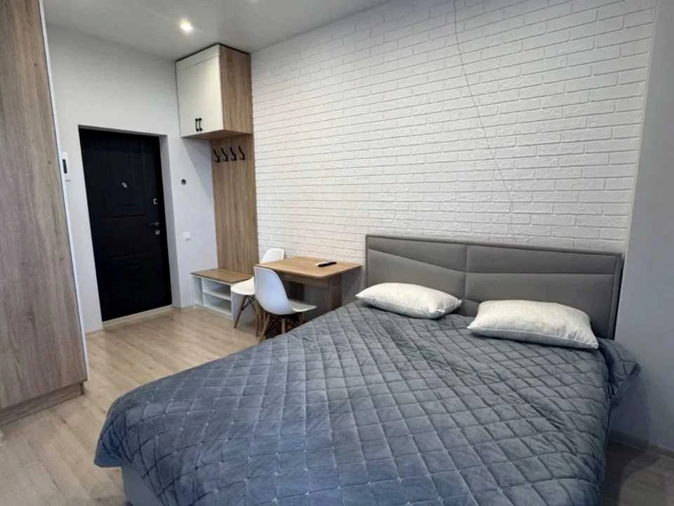 Apartment. Odesa, Geranieva St.