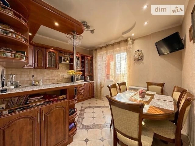 Sale of 3-room apartment 112.9 sq. m. on Borispolska Street 26Z • I