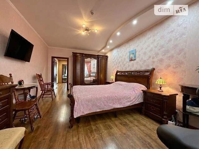 Sale of 3-room apartment 112.9 sq. m. on Borispolska Street 26Z • I