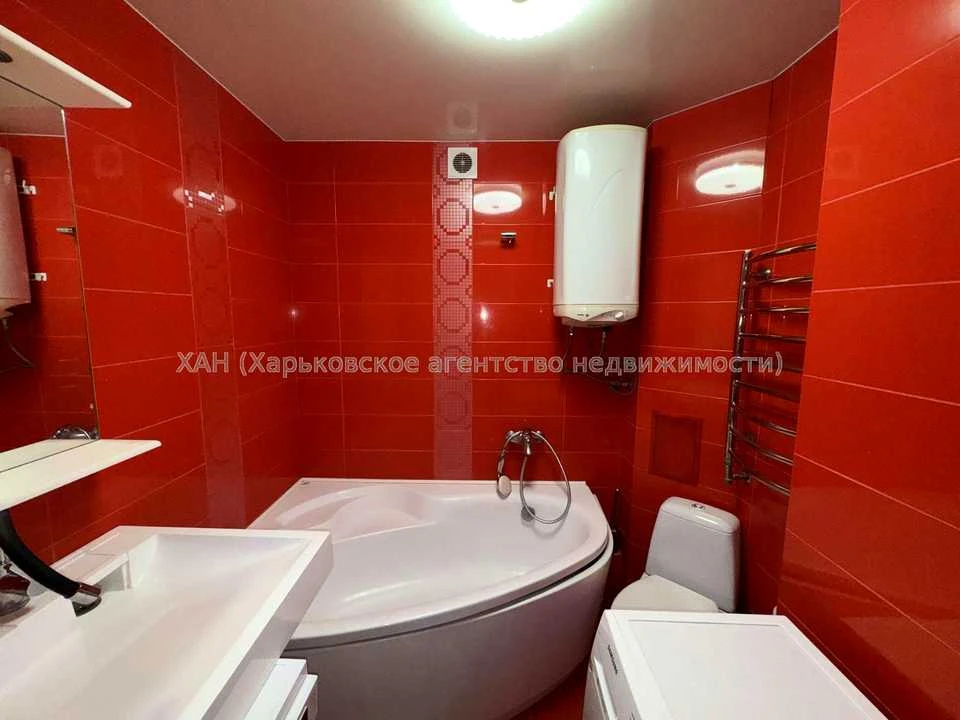 Apartment. Kharkiv, Dmytra Kotsiubayla St. (Derzhavinska)