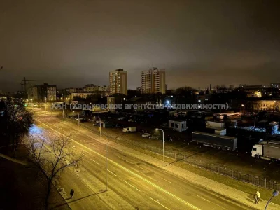 Apartment. Kharkiv, Dmytra Kotsiubayla St. (Derzhavinska)