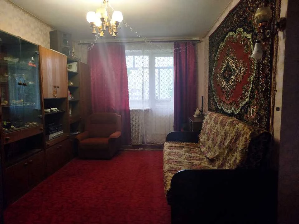 Apartment. Kharkiv, Traktorostudivnyky Ave.