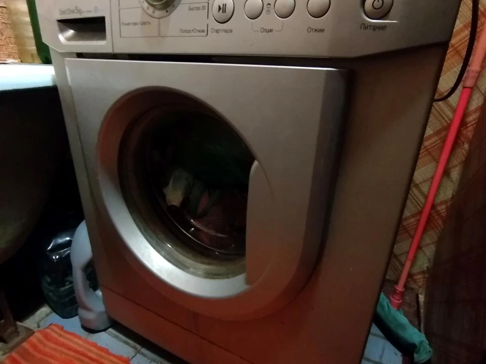 Apartment. Kharkiv, Traktorostudivnyky Ave.