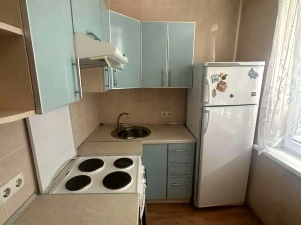 Apartment. Kharkiv, Peremohy Avenue.